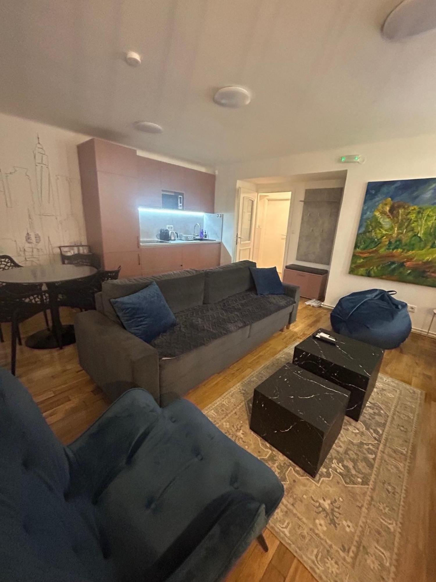 Citytales Apartment *