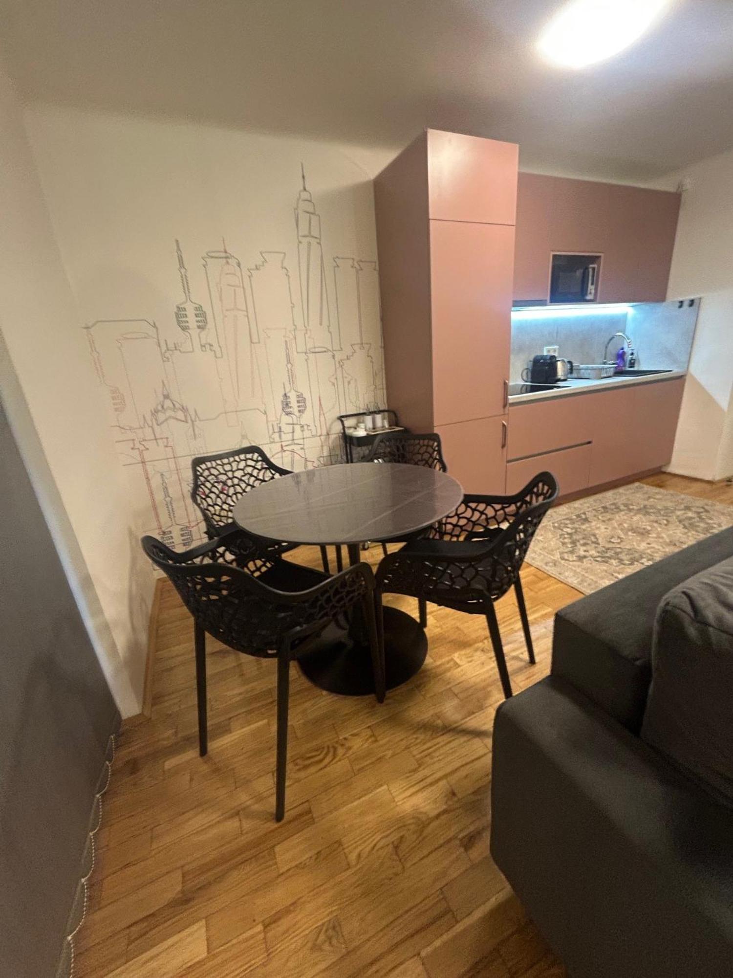 Citytales Apartment